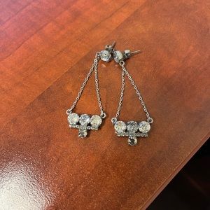 Sabika Chic & Cool Chandelier earrings